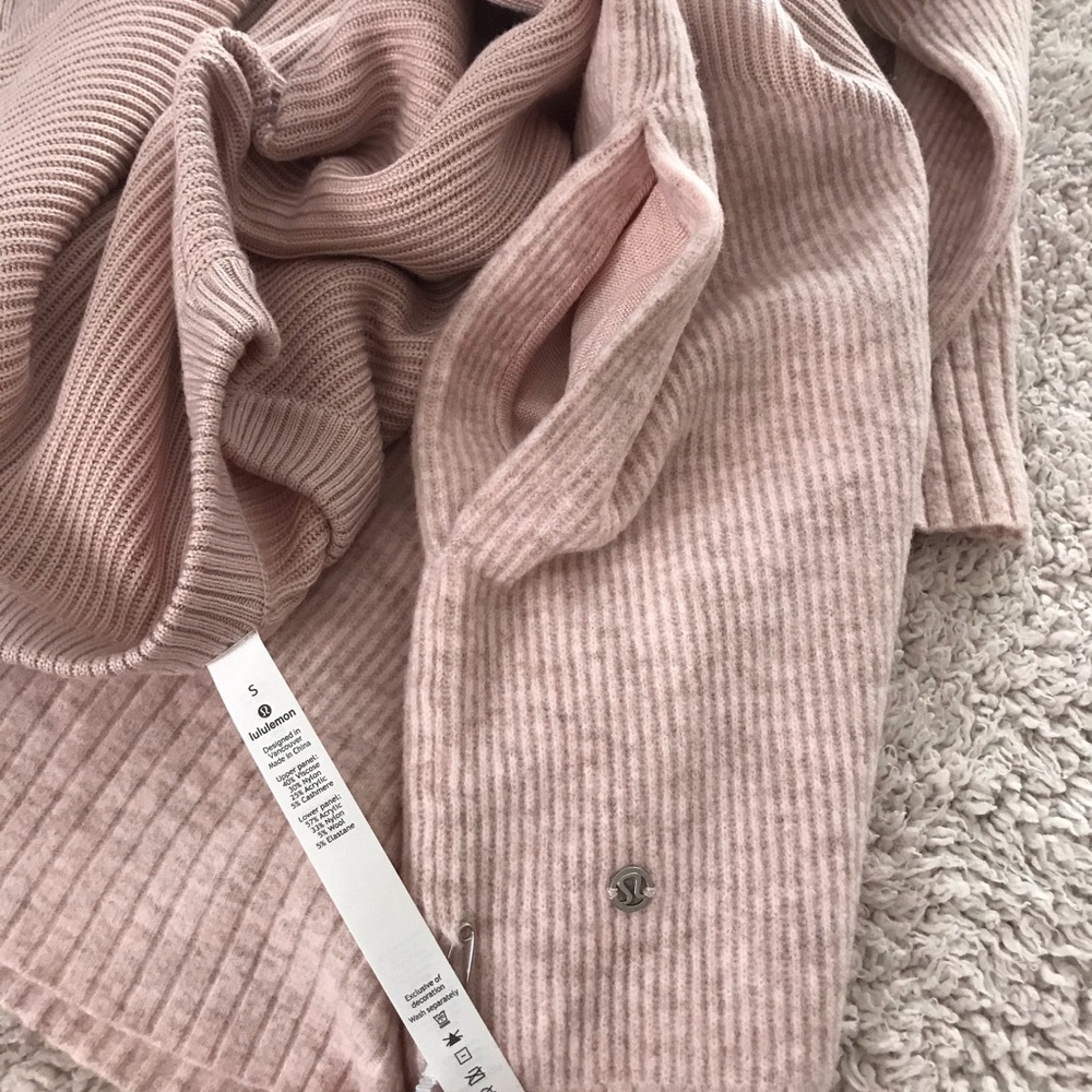 TODAY ONLY! 🆕NWT Lululemon Restful Intention Sweater - Picture 8 of 8